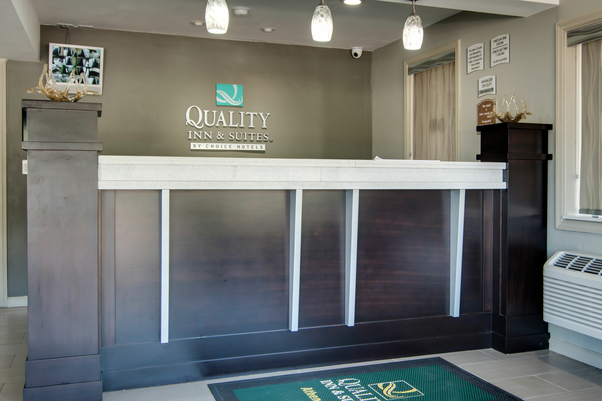 Quality Inn & Suites Athens University Area Luaran gambar